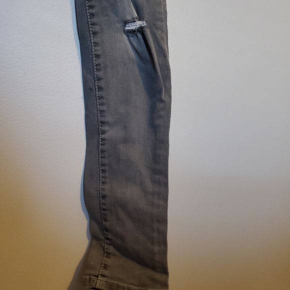 Mossimo Supply Co. Ripped Grey Slim Skinny Jeans - Size 3 - Picture 5 of 8